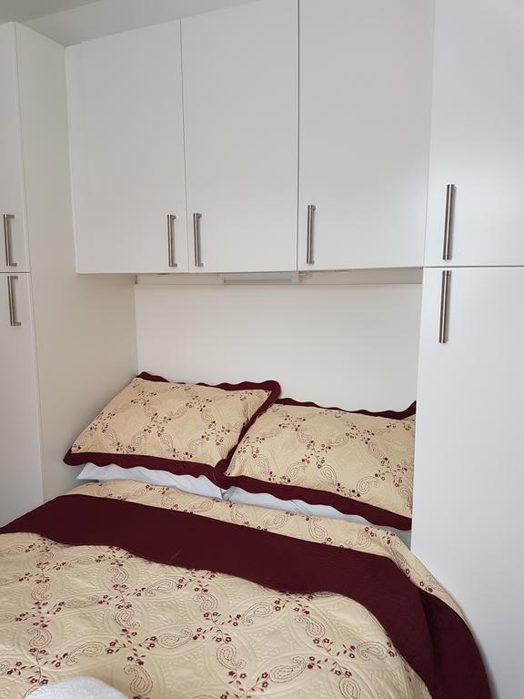 The Handforth Lodge 외부 사진